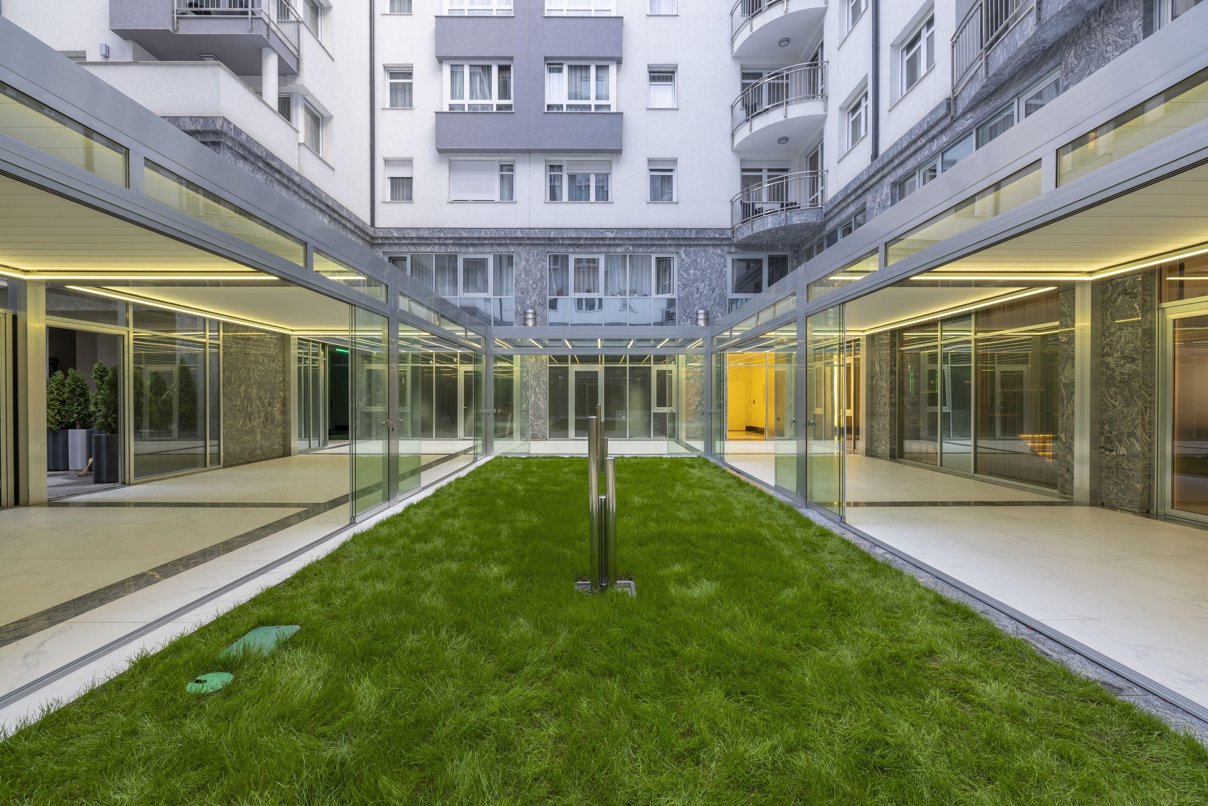 Silver Crown Hotel & Residence, Palace Quarter, Budapest